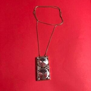 Big sparkly centre piece necklace 🤍💛